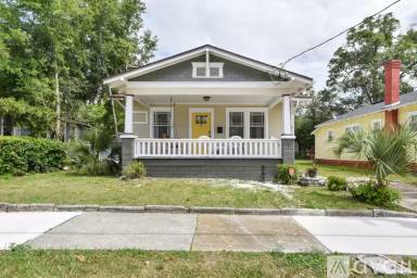 Main picture of 517 W 18th St
