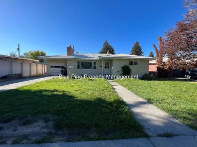 Main picture of 1266 1st St