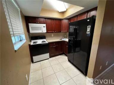 Main picture of 1851 SW 25th St