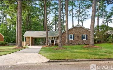 Main picture of 1913 Delwood Dr W