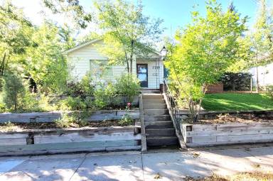 Main picture of 1739 Palmer Park Blvd