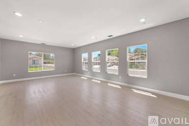 Main picture of 947 Irem Way