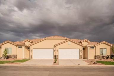 Main picture of 2556 W 235 N