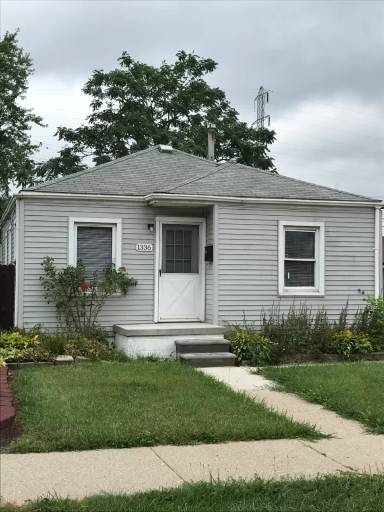 Main picture of 1336 Chandler Ave