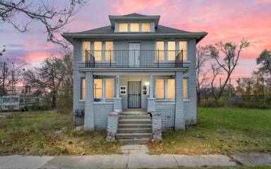 Main picture of 9839 Woodside St