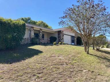 Main picture of 3682 N Honeylocust Dr