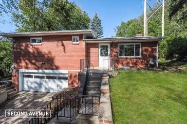 Main picture of 532 Howard St
