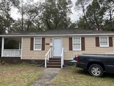Main picture of 2309 Lorraine Dr