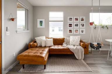 Main picture of 4460 Shadowglen Dr