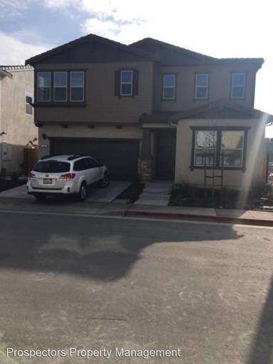 Main picture of 734 Carver Pl