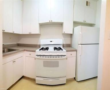 Main picture of 4465 Kissena Blvd