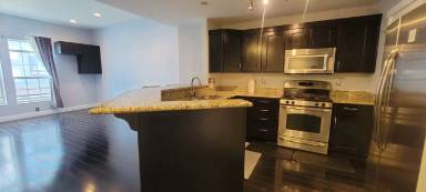 Main picture of 4276 S Main St