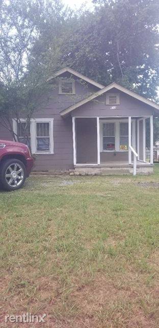 Main picture of 617 N Main St