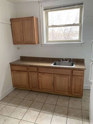 Main picture of 8201 S Vernon Ave