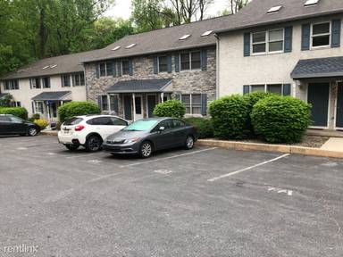 Main picture of 10 Maplewood Ave