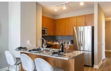 Main picture of 503 N State St