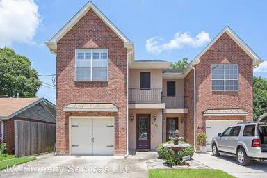 Main picture of 4415 Ligustrum St