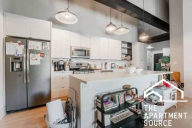 Main picture of 3061 W Logan Blvd