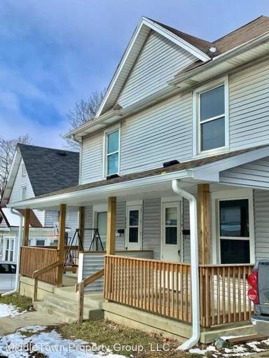 Main picture of 806 Indiana Ave