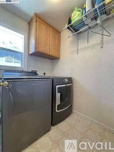 Main picture of 2589 Gaines Ct
