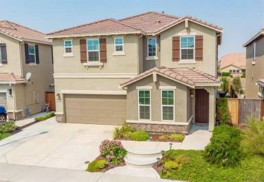 Main picture of 3120 Lamar Way