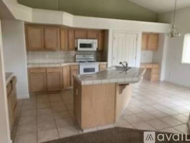 Main picture of 2845 E Decatur Ave