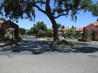Main picture of 101 Big Springs Dr