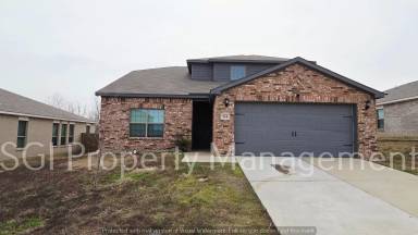 Main picture of 732 Keeneland Dr