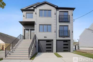 Main picture of 91 Maple St