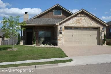 Main picture of 3000 Silver Saddle Dr