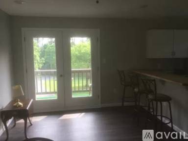 Main picture of 1933 Hossler Rd