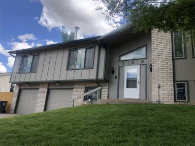Main picture of 209 Crestline Ave