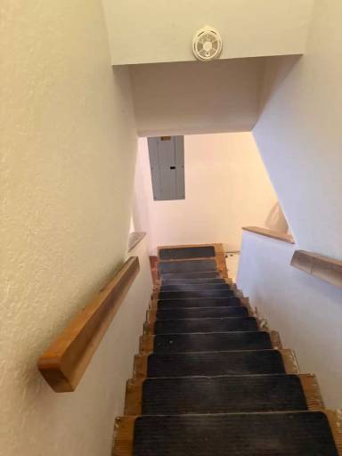 Main picture of 104 Lenwood Ct