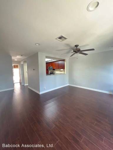 Main picture of 2305 Artesia Blvd