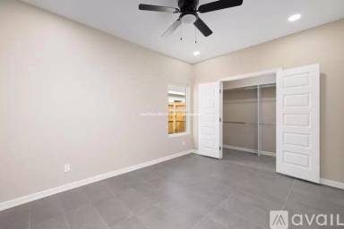 Main picture of 11006 N 36th Ln