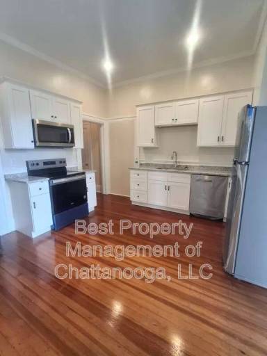 Main picture of 209 Barnhardt Cir