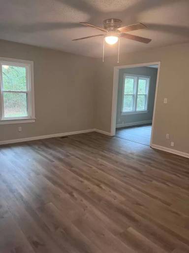 Main picture of 530 W Garden Farm Rd