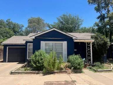 Main picture of 2811 Elgin Ave