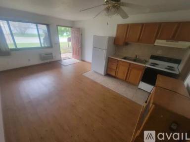 Main picture of 2222 32nd St S