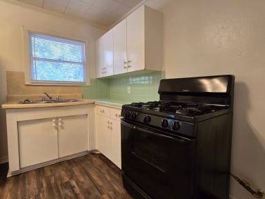 Main picture of 1705 Smith Dr