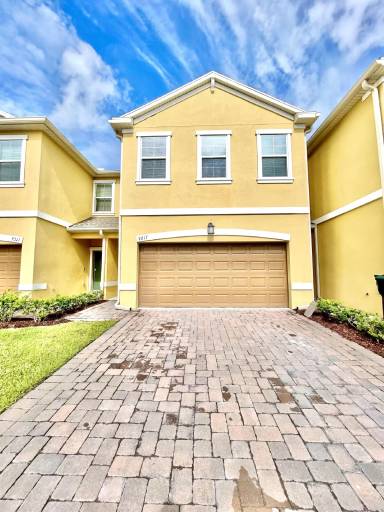 Main picture of 9317 Tecumseh Dr