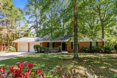 Main picture of 1670 Crowndale Dr