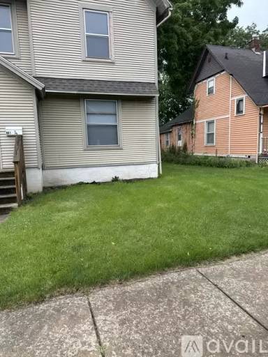 Main picture of Bluff St