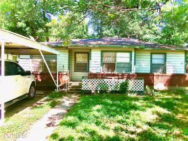 Main picture of 2208 Denison St