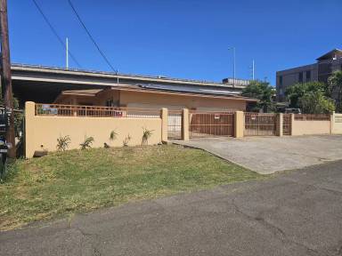 Main picture of 928 1st St