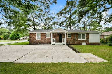 Main picture of 3602 Truman St