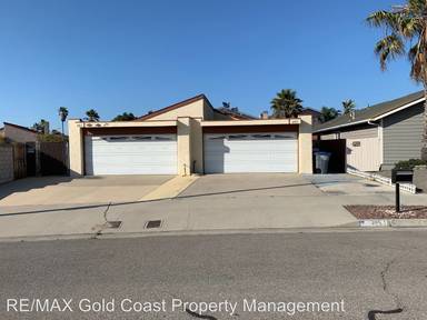 Main picture of 4953 Dunes Cir