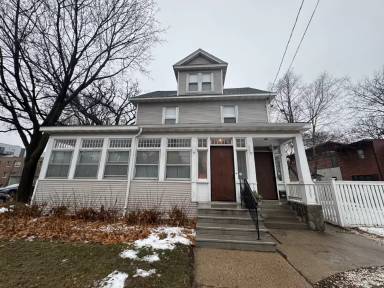 Main picture of 1001 W 36th St
