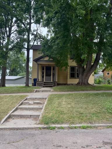 Main picture of 319 N Park St