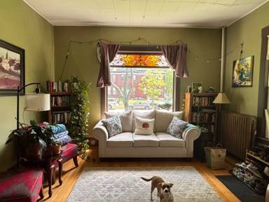 Main picture of 427 6th St SE